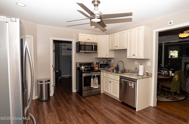 5th image of 11 Chestnut Street