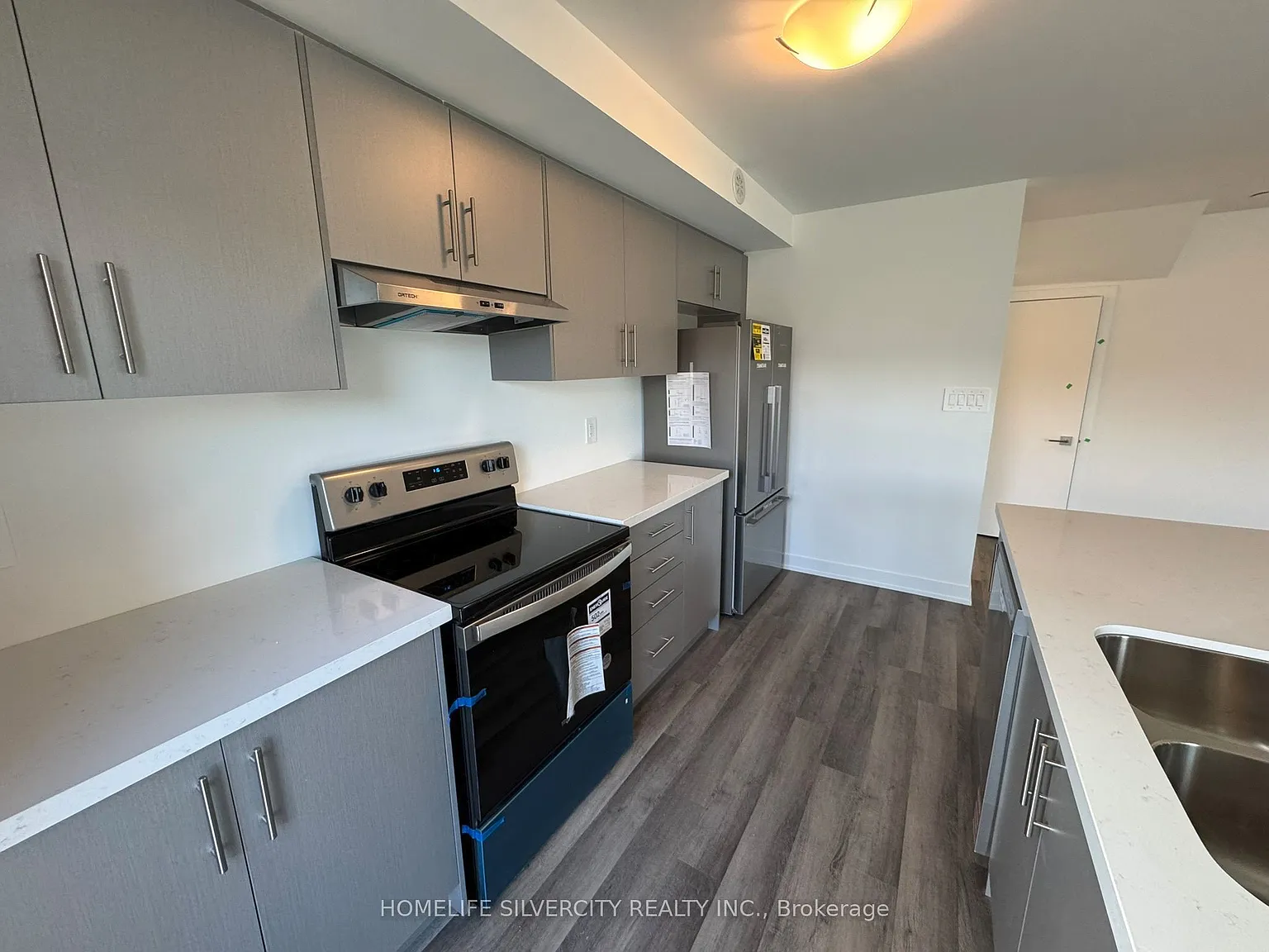 2 bed, $2,500 — Photo 3