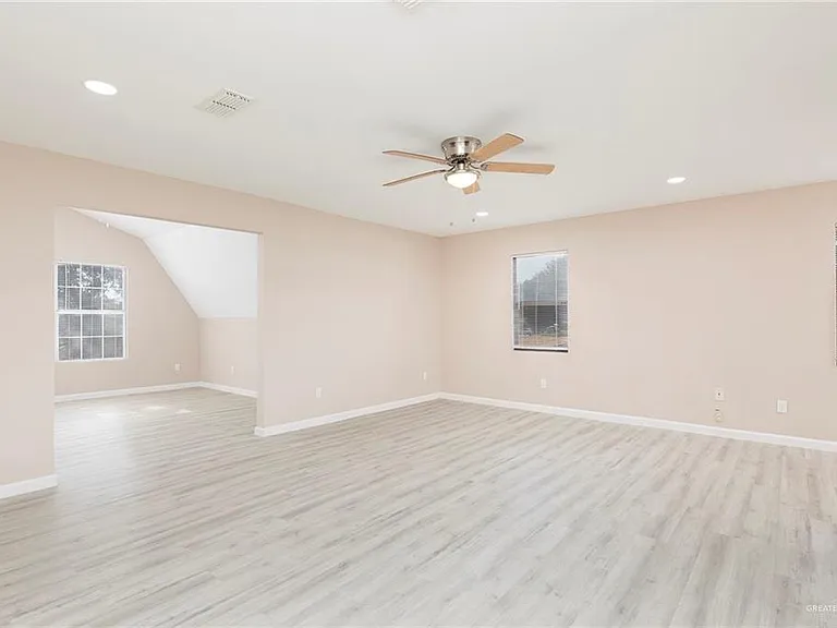 2504 Pecan Ave — Photo 25