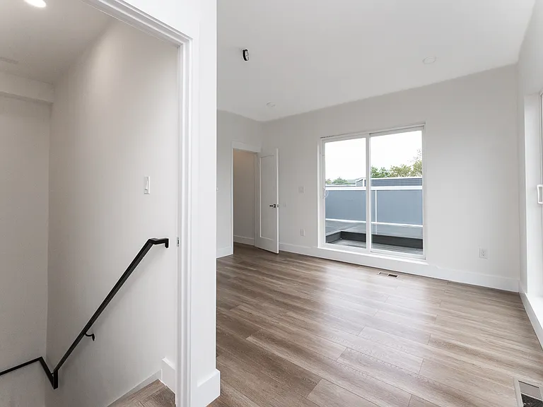 2230 Nicholson St SE #5 — Photo 18