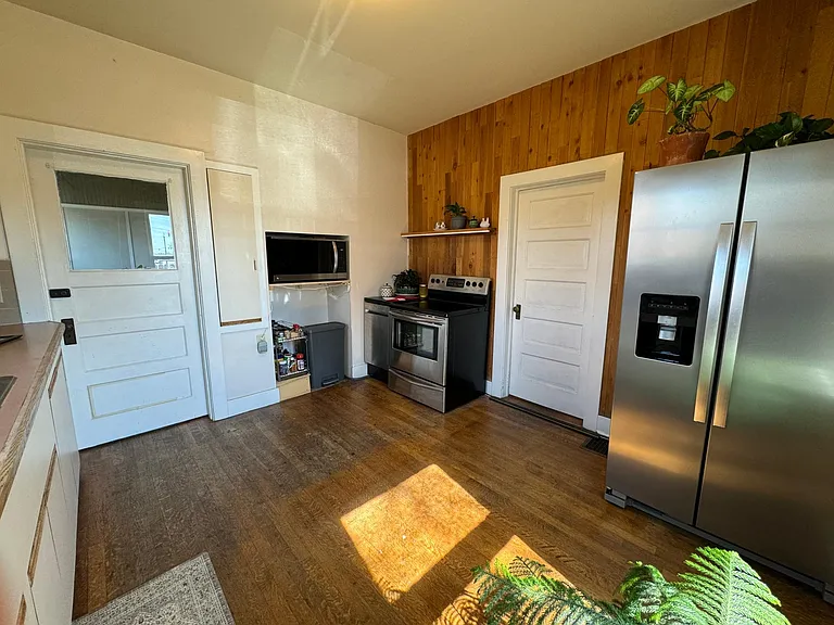 11 Boulder Crescent St — Photo 11