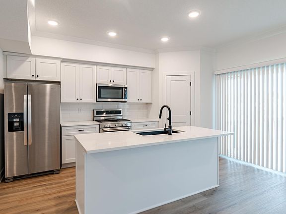 4th image of 3630 NE 86th St #7-55