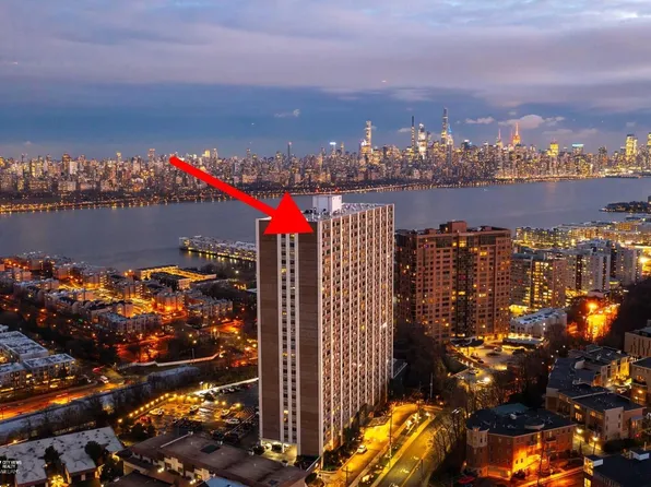 250 Gorge Rd APT 30I, Cliffside Park, NJ 07010