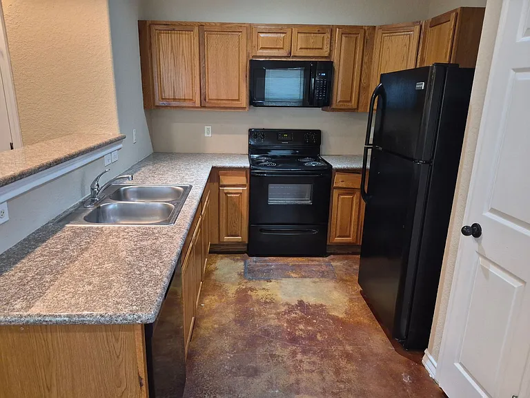 6310 Attucks Ln — Photo 6