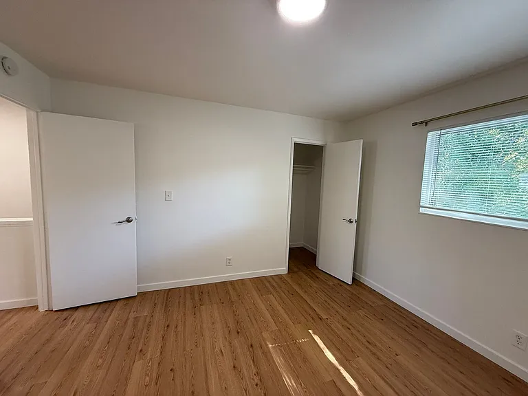 1528 Woolsey St #C — Photo 15
