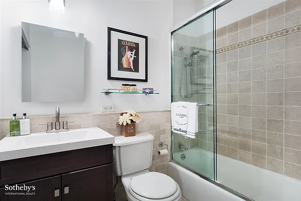 Sold by Sotheby's International Realty | media 20