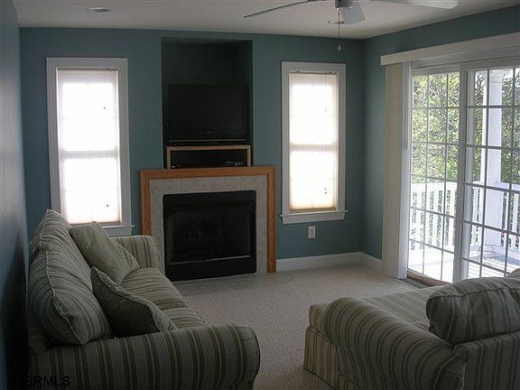 2nd image of 55 Sunset Pl