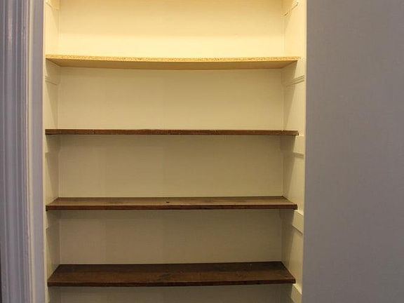 5th image of 1220 Helena Dr #B