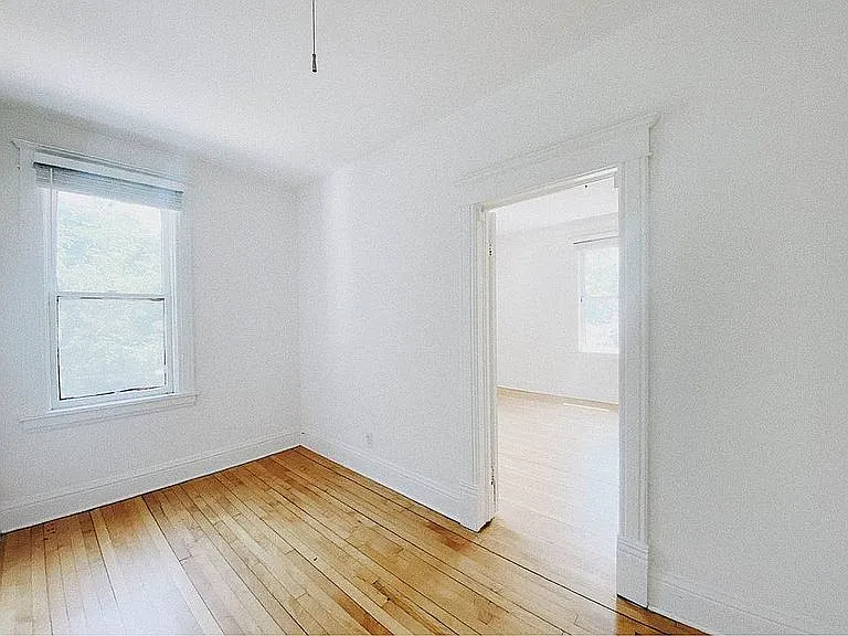 1702 Grand St NE #2 — Photo 7