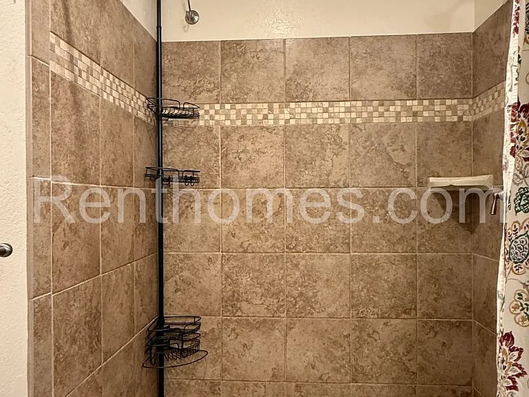 1160 Via Camellia — Photo 27