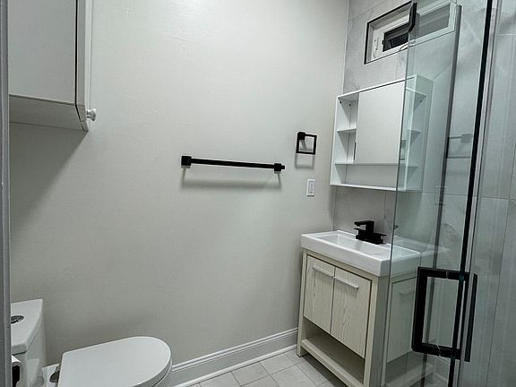 5th image of 3741 N Ashland Ave APT 2