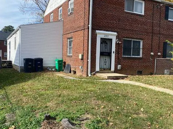 2315 Wyngate Rd, Suitland, MD 20746