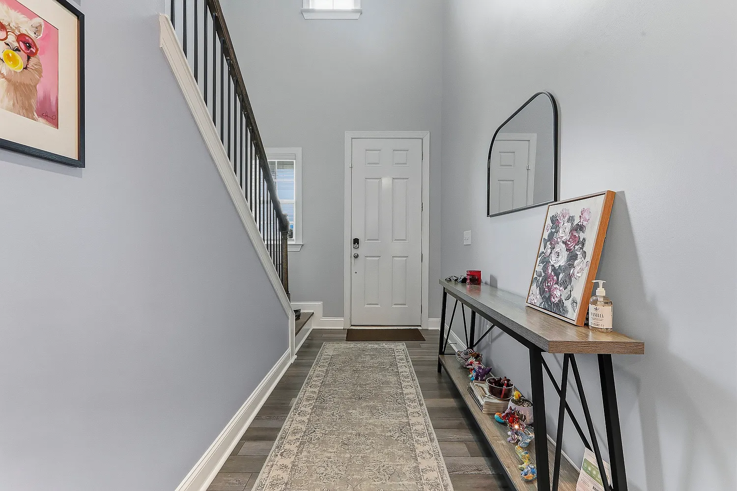 4 bed, 2696 sqft, $2,400 — Photo 2