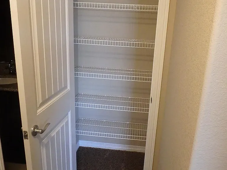 10813 Rowley Dr — Photo 21