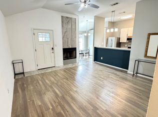 2814 Sherry St, Arlington, TX 76014