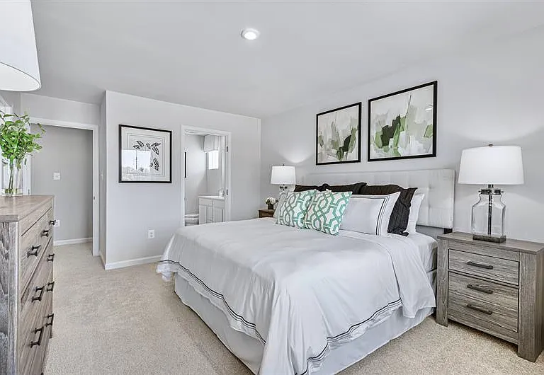 110 Gaskin Ct — Photo 2