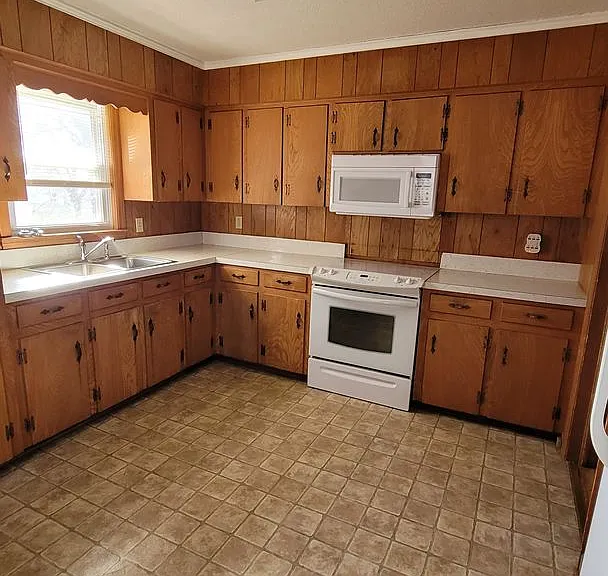 206 Columbia Ave — Photo 25