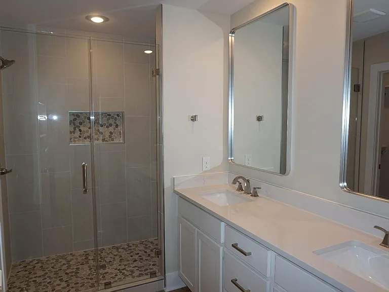 1814 N Oak St — Photo 15