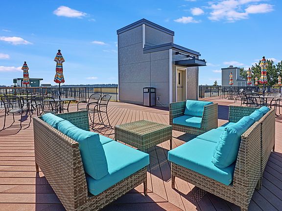 Community Sun Deck