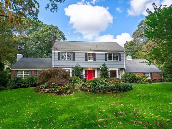 9 Canterbury Road, Old Brookville, NY 11545