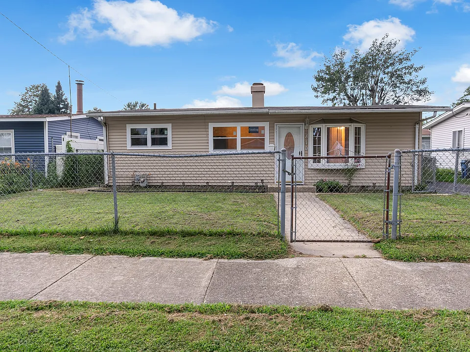 870 Taylor Ave