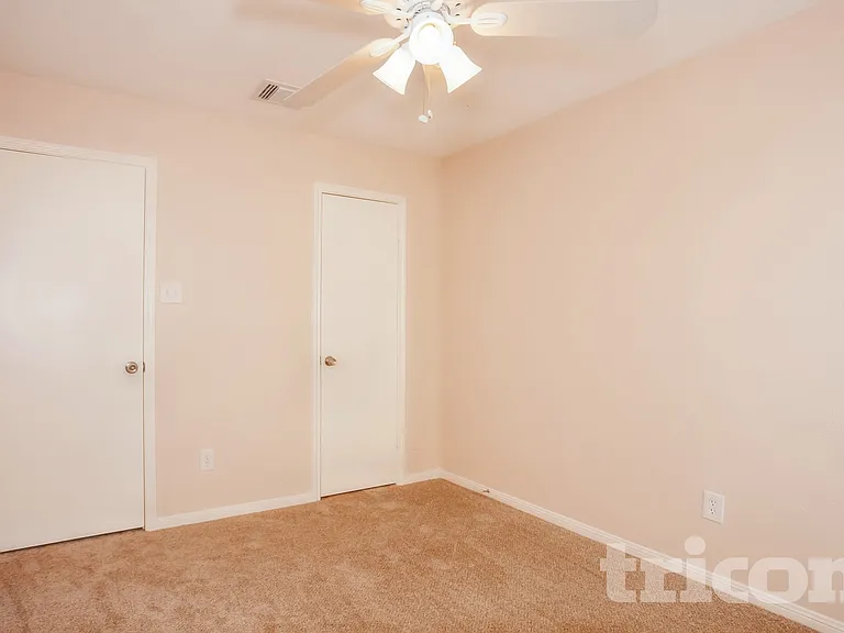7717 Intrepid St — Photo 10