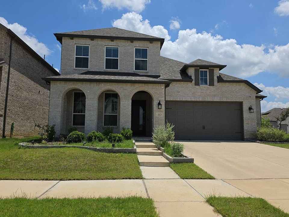 1st image of 2413 Plover Ln