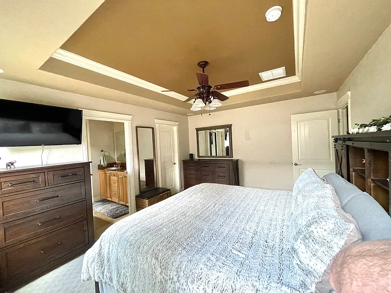 10508 Alpine St — Photo 8