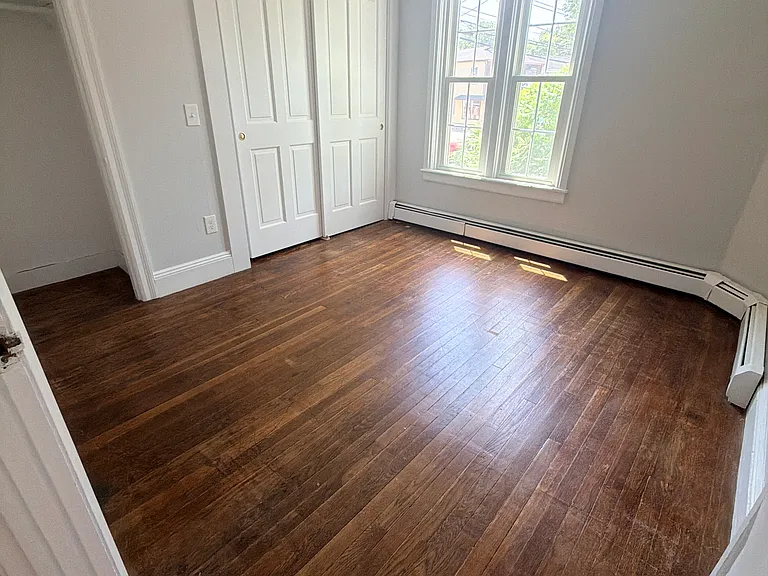 457 Main St #3 — Photo 3