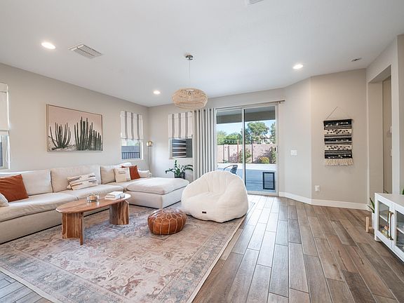 3rd image of 8022 W ORANGE Drive