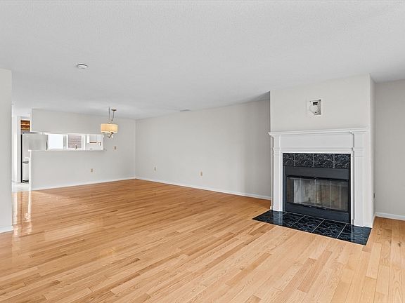 5th image of 126 Merrimac St Unit 43
