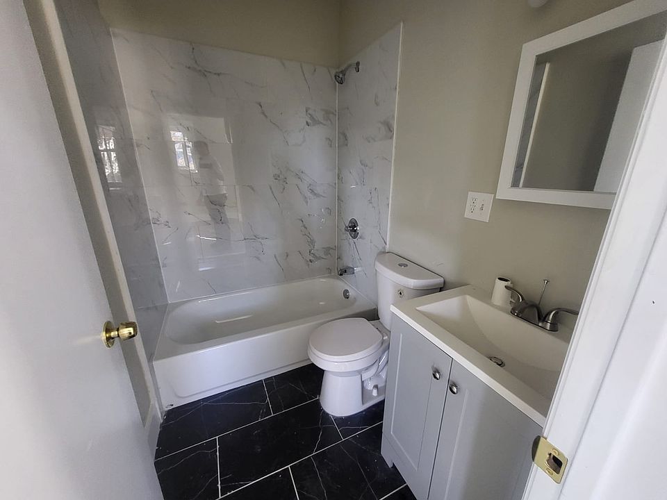 1st image of 60 Mountainview Ave