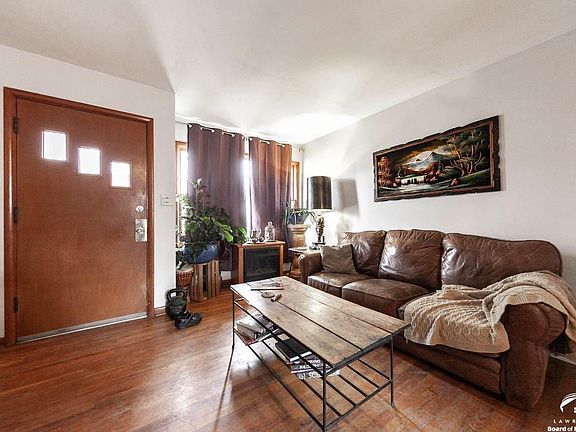 921  Centennial Dr Lawrence, KS listing photo #3