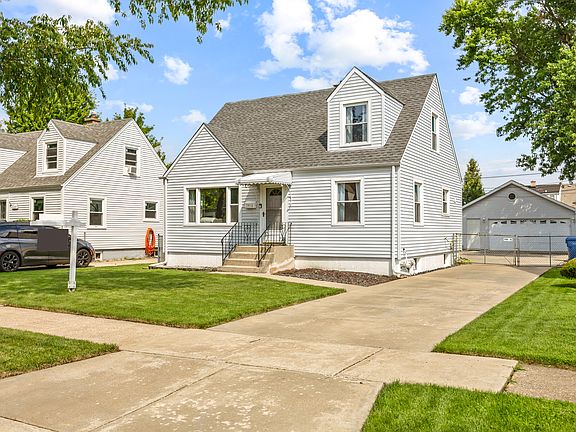 2nd image of 5416 W 88th St