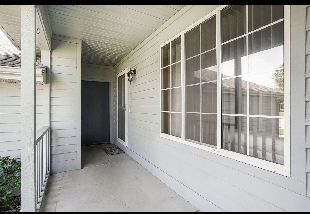 2150 Countrywood Dr SE — Photo 2