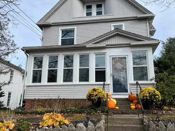 325 S Main St APT 2, Poland, OH 44514