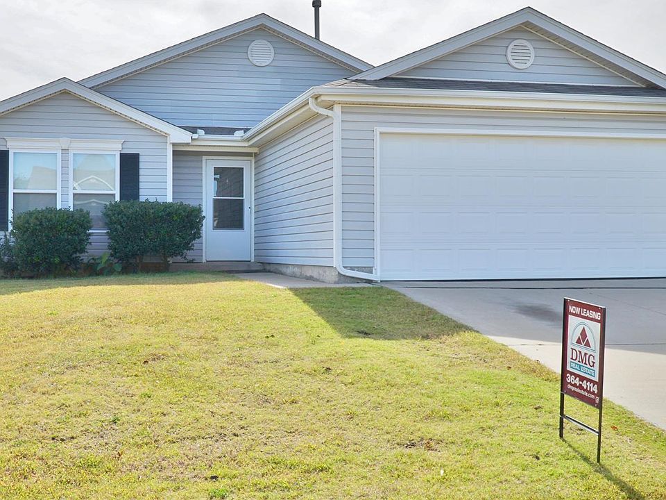 1st image of 408 Dayflower Ln
