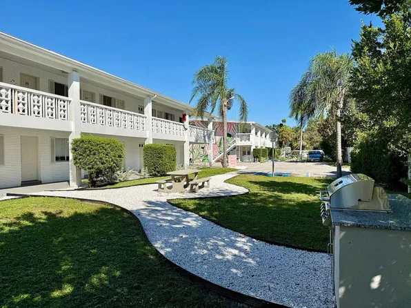 3320 31st Ave N #106, Saint Petersburg, FL 33713