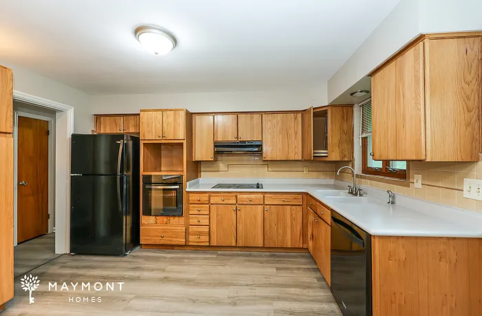 610 Marview Ter — Photo 9