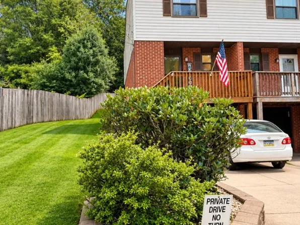 654 Homewood Dr, Pittsburgh, PA 15235