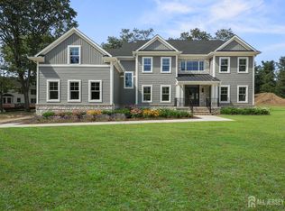 612 Old Stage Rd, East Brunswick, NJ 08816