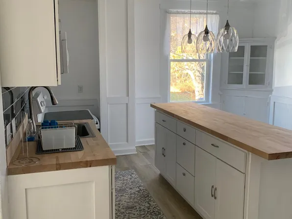 99 North St, Calais, ME 04619