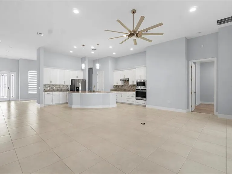 2320 Symphony Cir — Photo 7