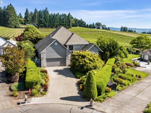 291 NW Carmel Cir, Dundee, OR 97115