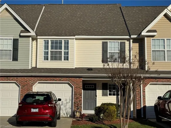 302 Mourning Dove Ter, Greensboro, NC 27409