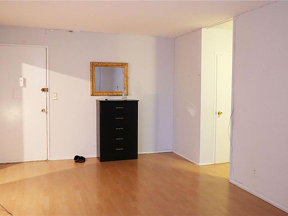 3rd image of 440 Neptune Ave APT 7A