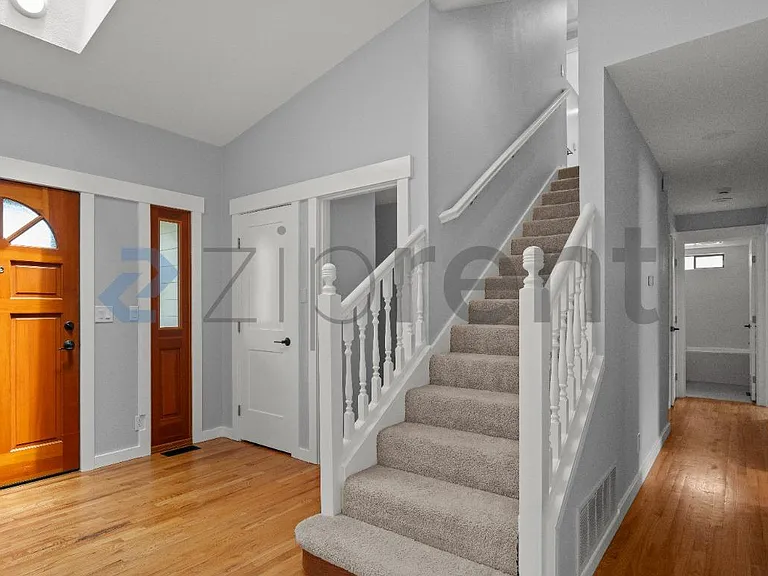 710 142nd St SW — Photo 4