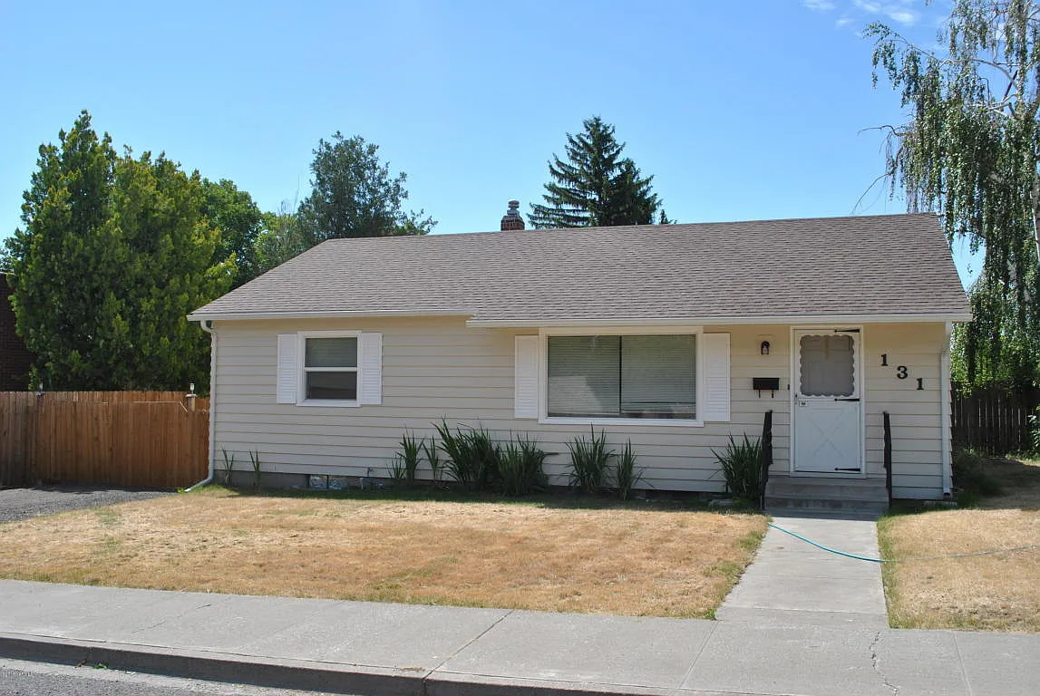 131 Thill Ave photo 1