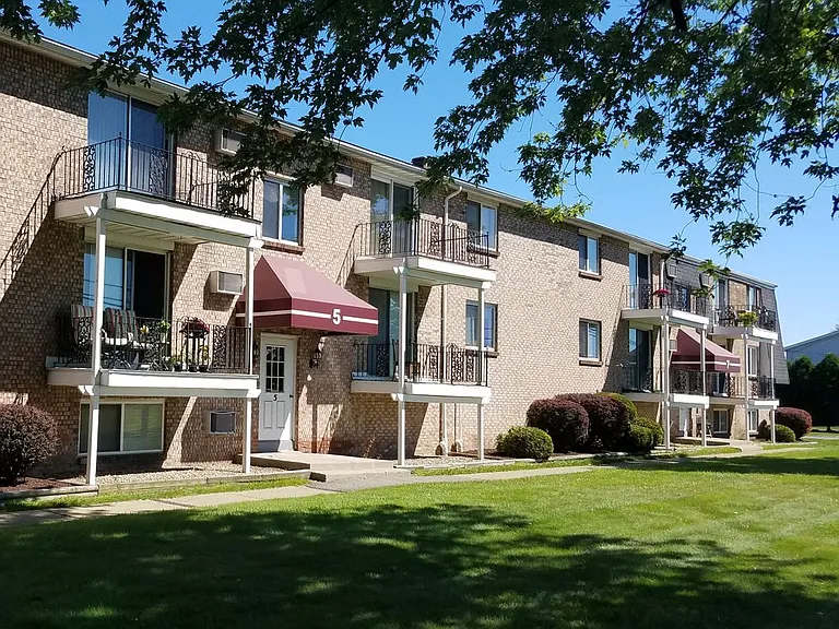 3 Losson Garden Dr #5 — Photo 12