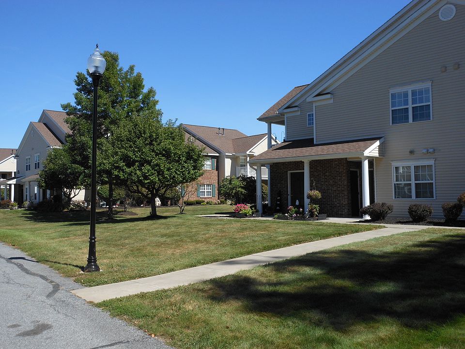 1st image of 605 Heritage Way
